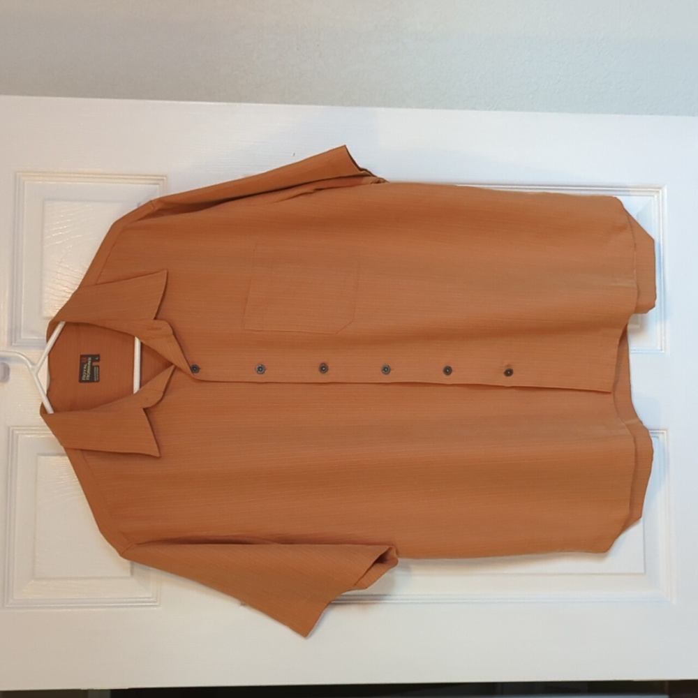 Royal Robbins, large, short sleeve shirt, rust/gold color,